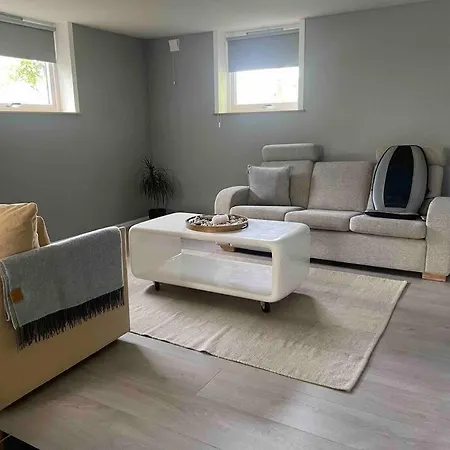 Cozy Ground Floor In Nature, By Driving 300 Metres Of Gravel Road On Top Of The Hill Apartment Lunde (Hordaland)