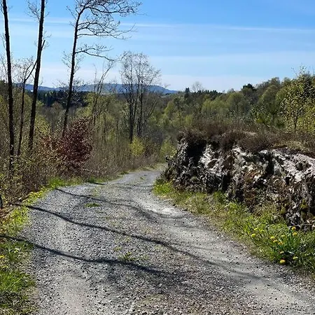 Cozy Ground Floor In Nature, By Driving 300 Metres Of Gravel Road On Top Of The Hill * Lunde (Hordaland)